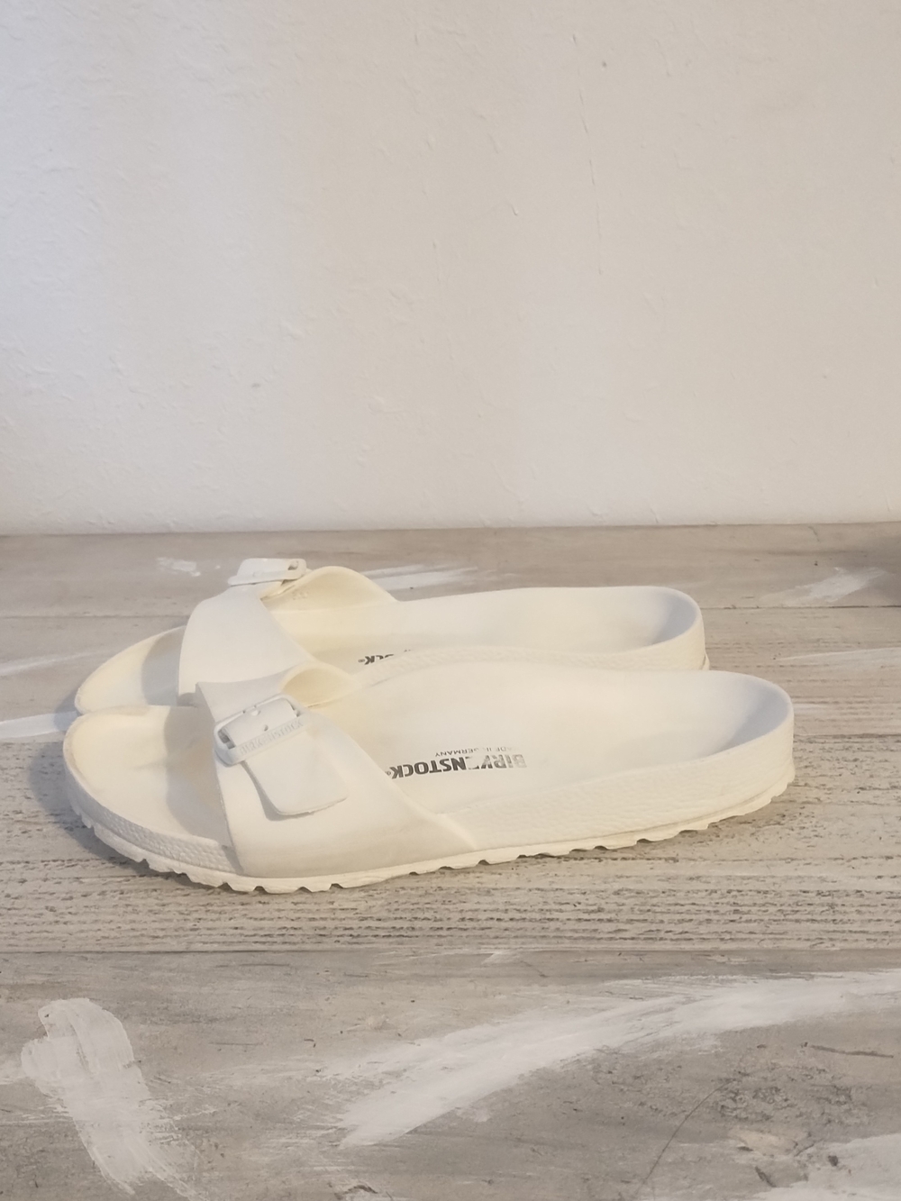 BIRKENSTOCK Essentials Madrid EVA Sandal Womens White u.s.a Size 9.5One Strap